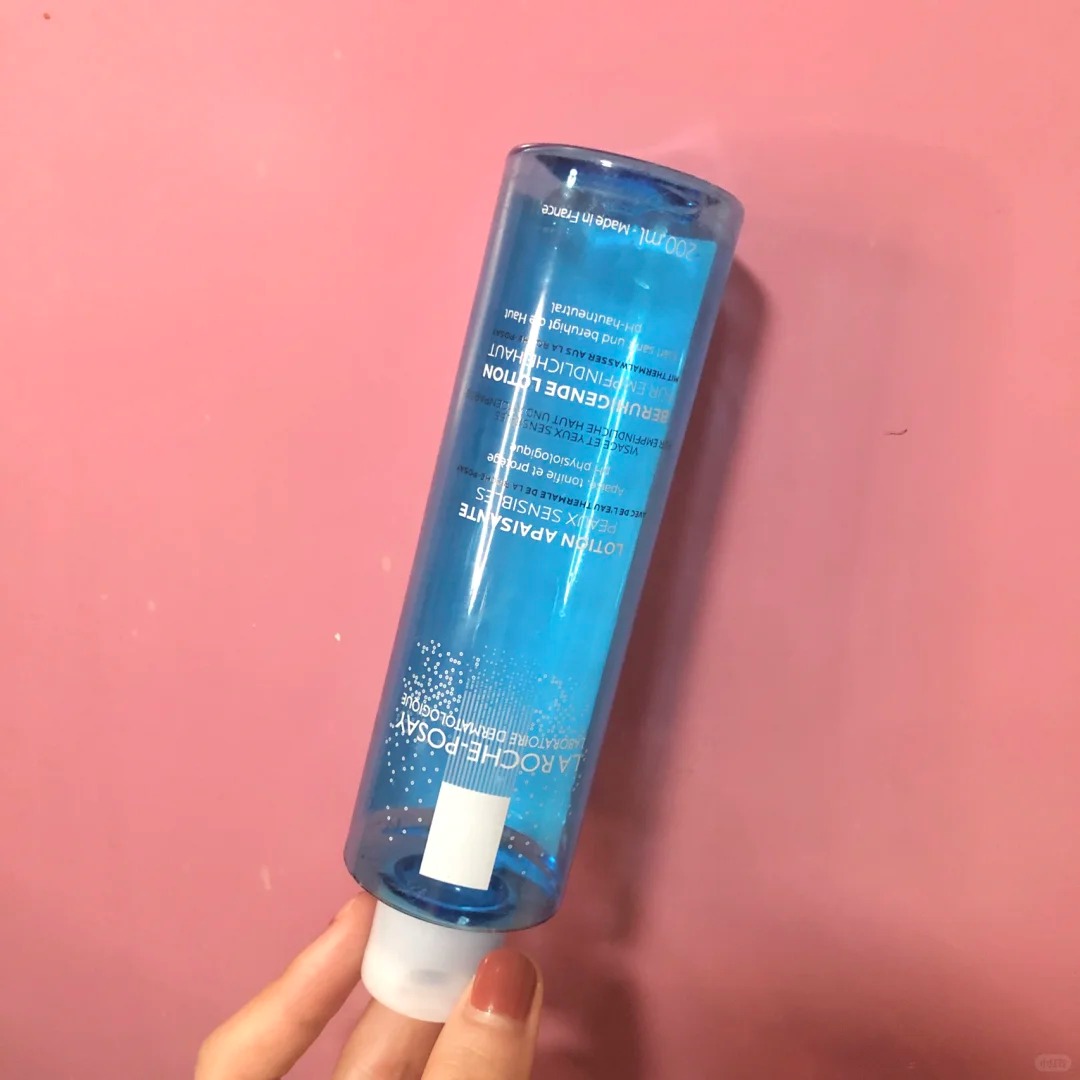 La Roche-Posay 柔肤均衡水 200ml 6.7折 £10.33（约99.89元）购物返利请关注公众号：芒省真好省